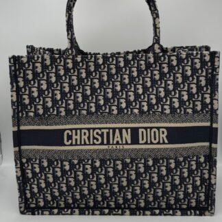 DIOR TOTE BOOK Grande Tote