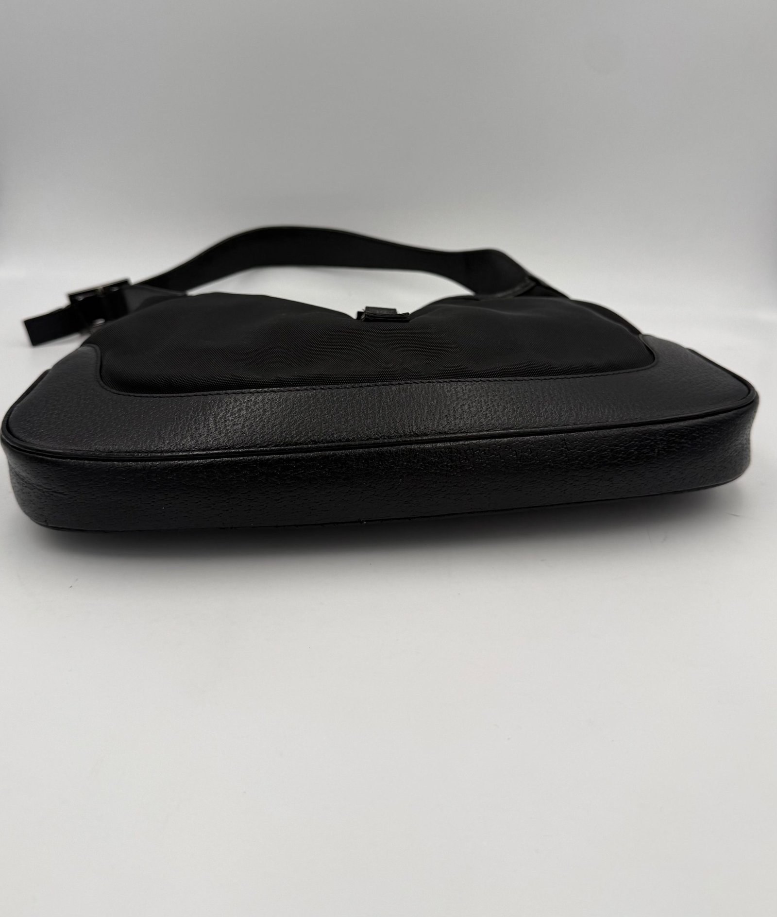 GUCCI JACKIE Leather and Canvas Handbag - Image 5