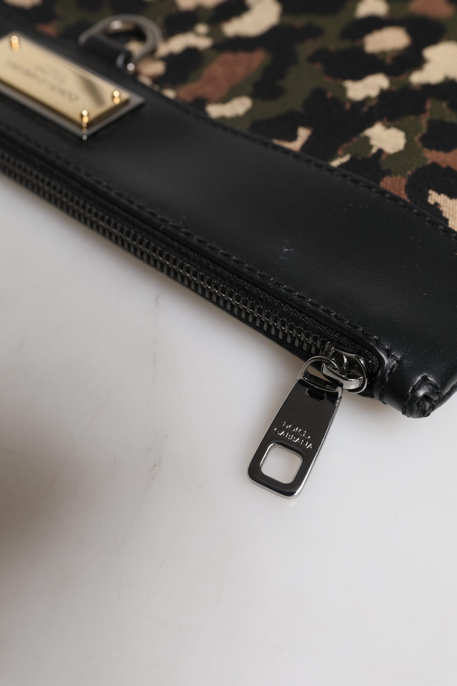 Multicolor Leopard Jacquard Print Logo Plaque Pouch Bag - Image 5