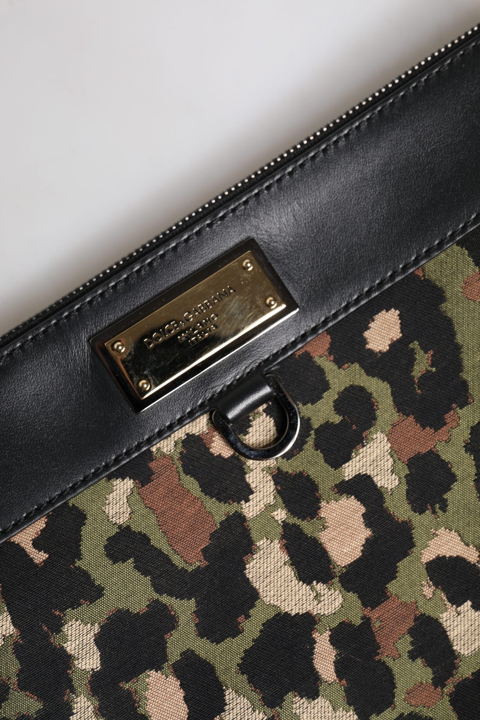 Multicolor Leopard Jacquard Print Logo Plaque Pouch Bag - Image 6